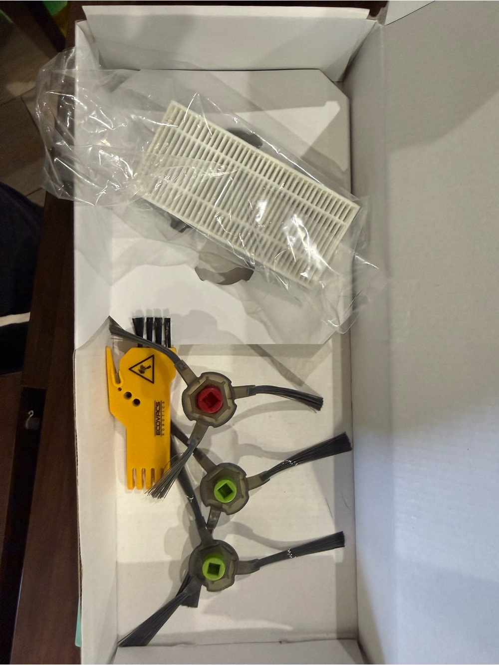 DEEBOT N79 Accessory kit DN622-KTA 1 main brush 3 side brushes 1 set of filters